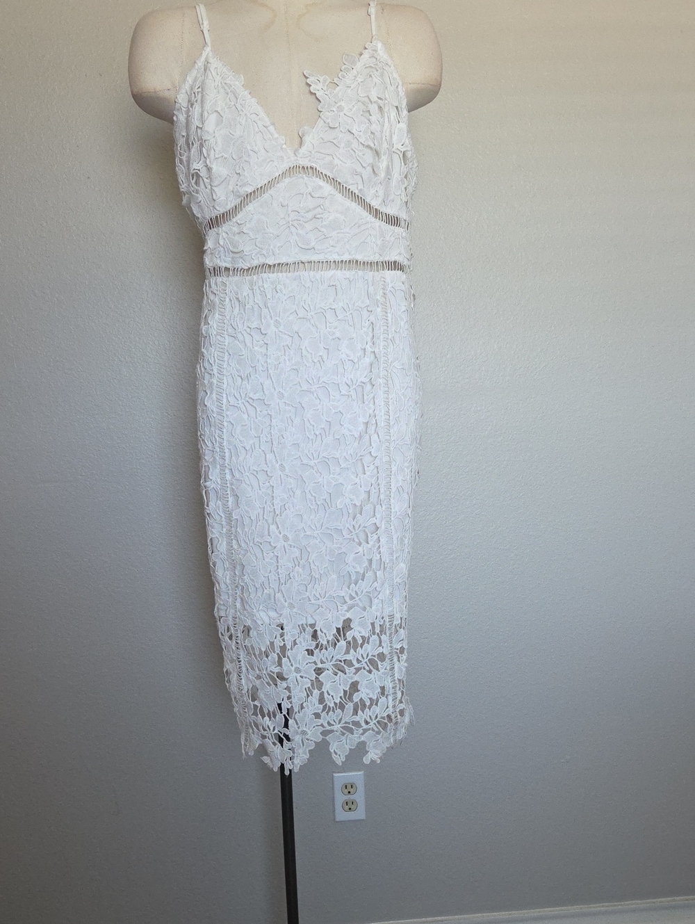 Charlotte Russe White Lace Midi Dress with Spaghetti Straps